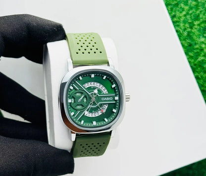 Analog Men’s Wrist Watch